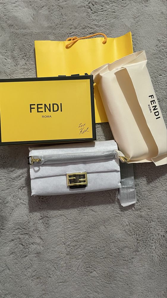 Mala Fendi Baguette