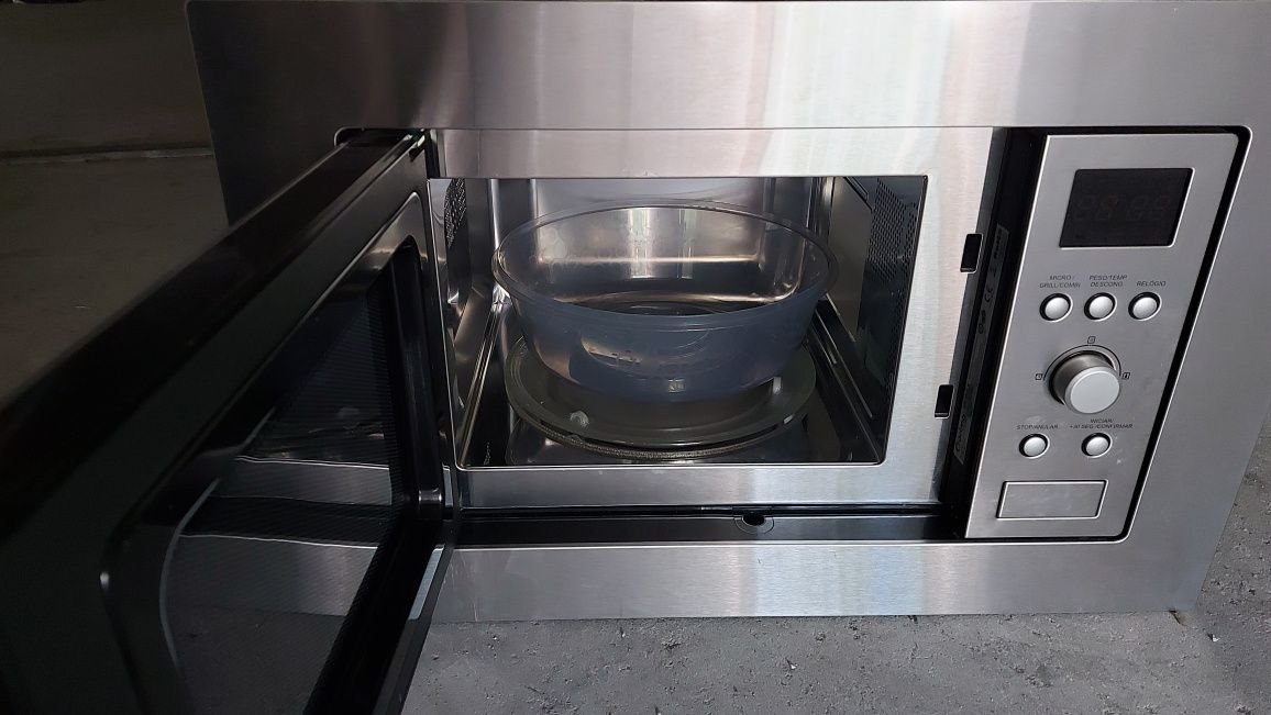 Microondas encastre Orima 20l com grill