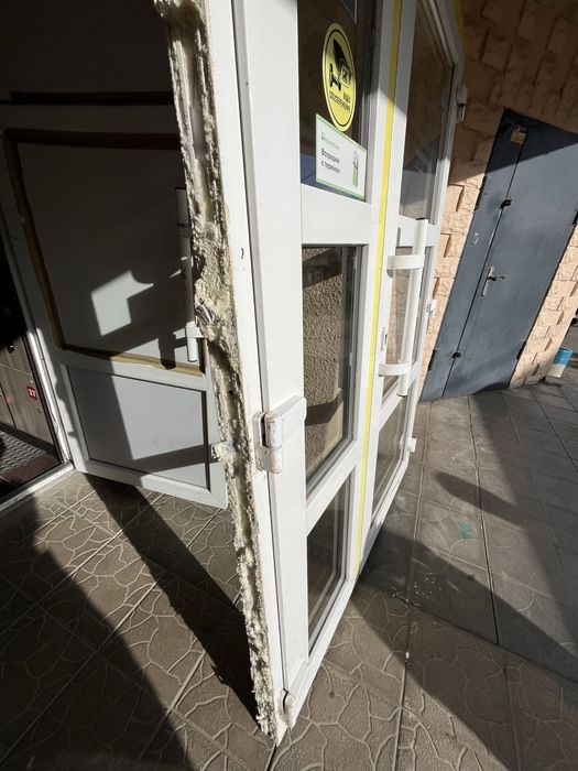 Металопластикові двері подвійні розмір 1400/1970