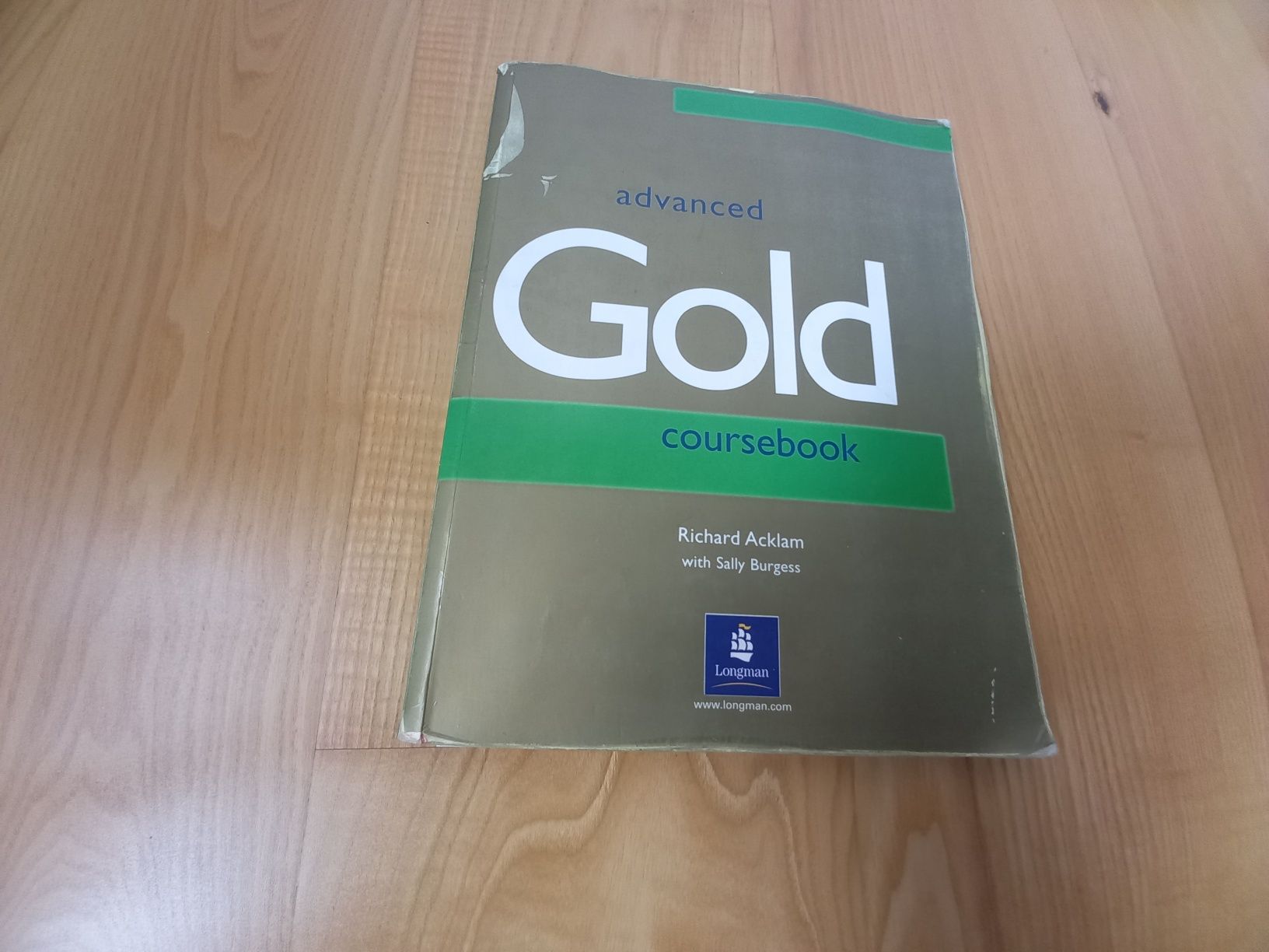 Podręcznik Gold coursebook