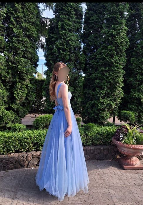 Продам випускну сукню