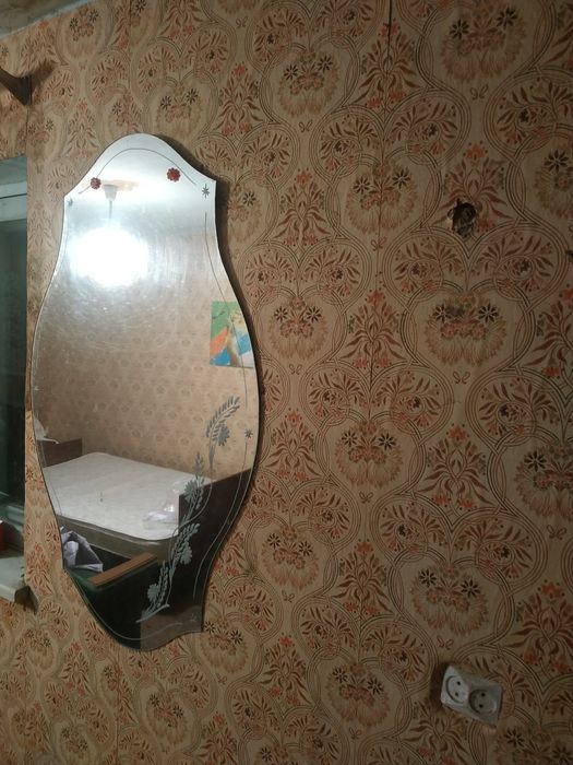 Посуд різній в гарному стані