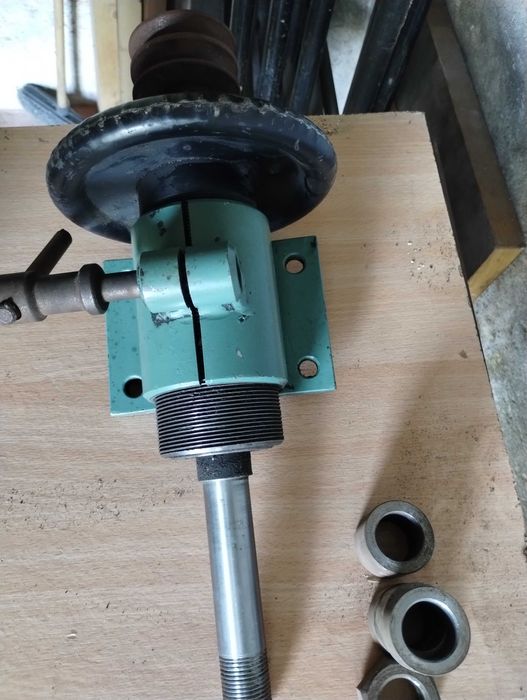 Wrzeciono frezarki do obróbki drewna