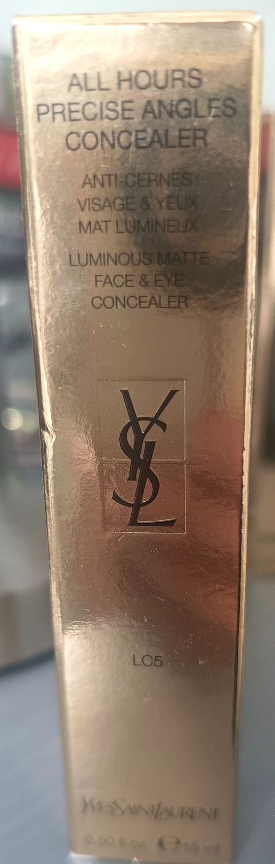 YSL Yves Saint Laurent. Korektor.