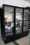 Armário De Refrigeração De Bebidas - C/ Luz LED