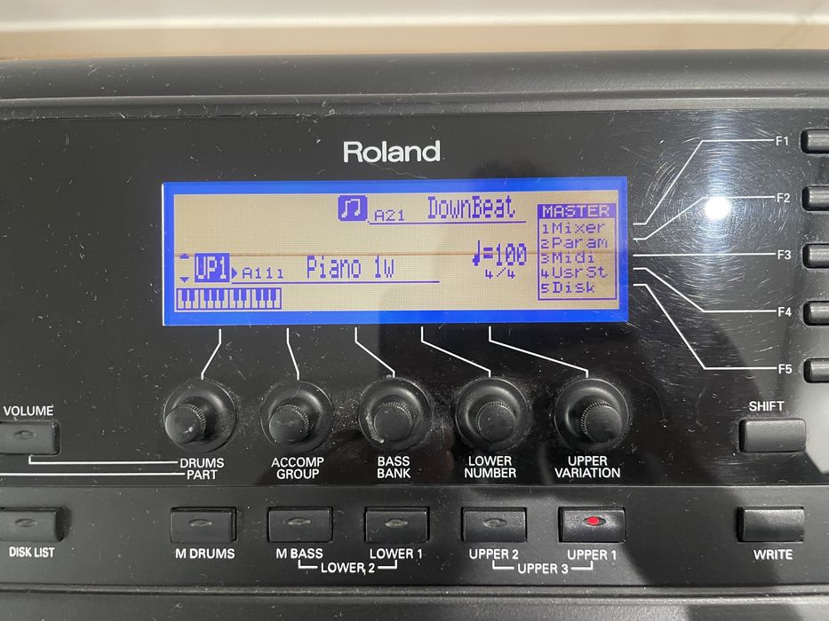 Teclado Roland G 1000 impecavel