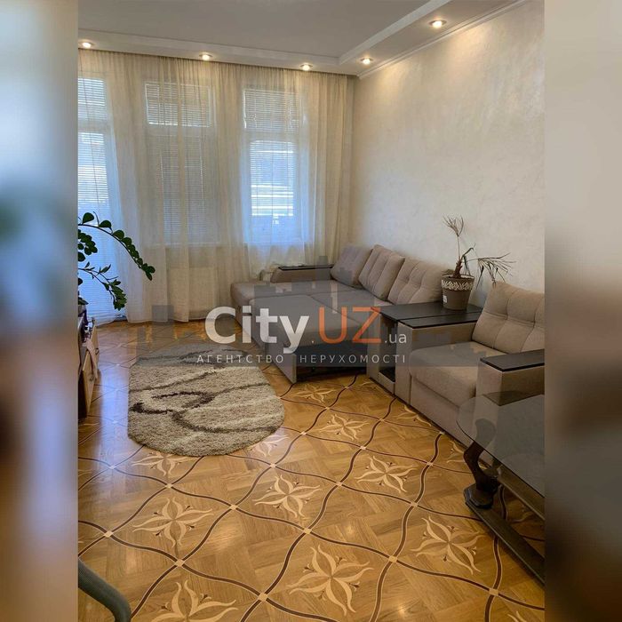 Продам квартиру з видом на парк