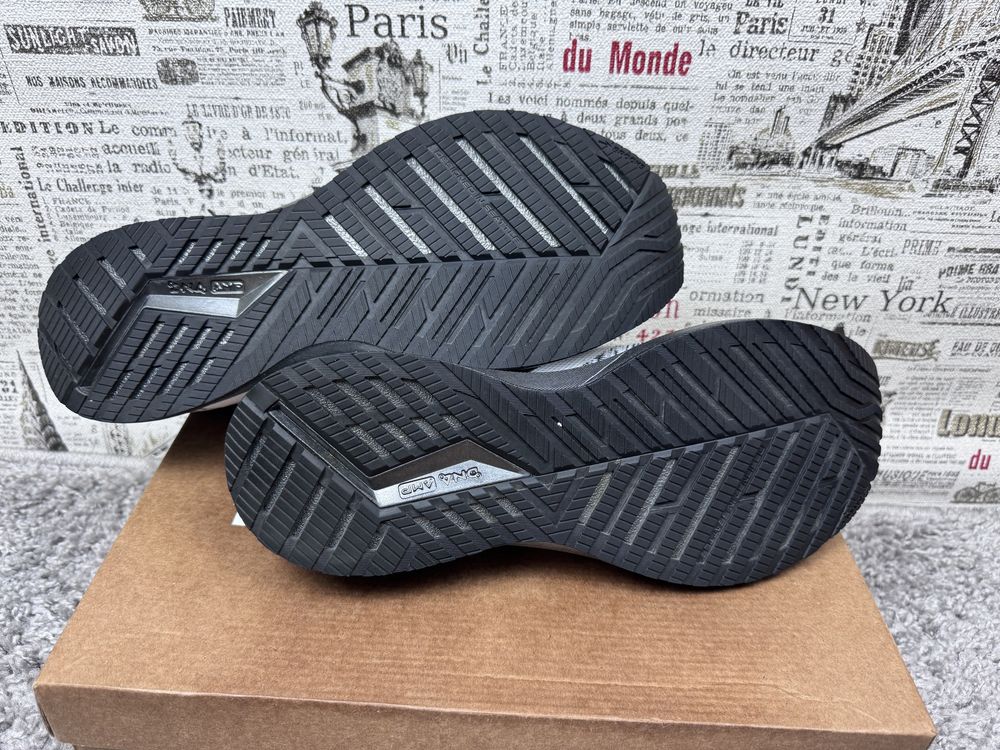 Кросівки Brooks Levitate 4 Розмір 46 / Original Взуття