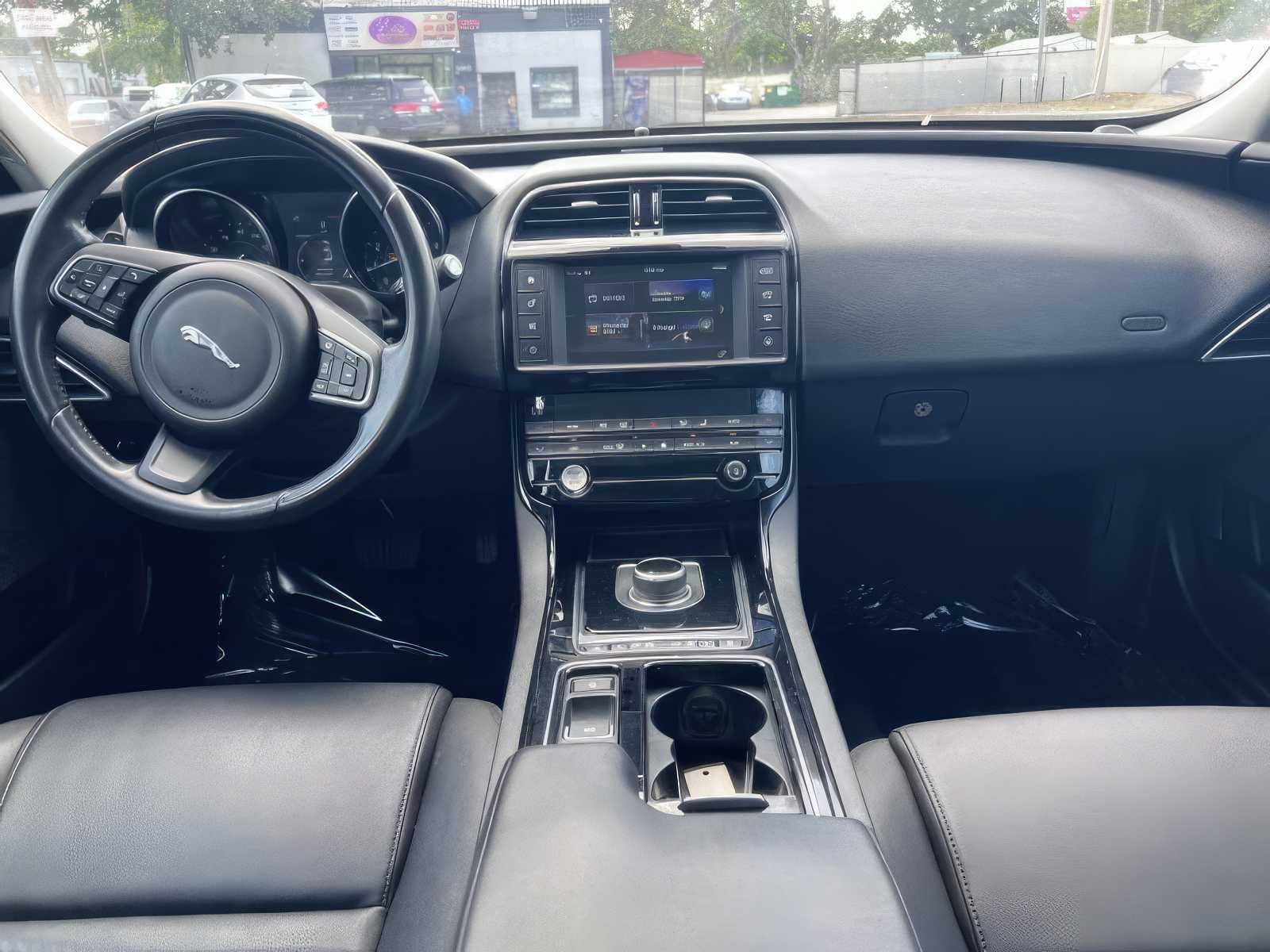 2018 Jaguar XE 25t