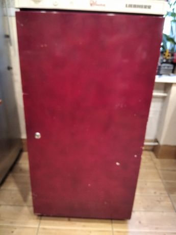 Холодильник для вина. Похож на Liebher WKR 3211