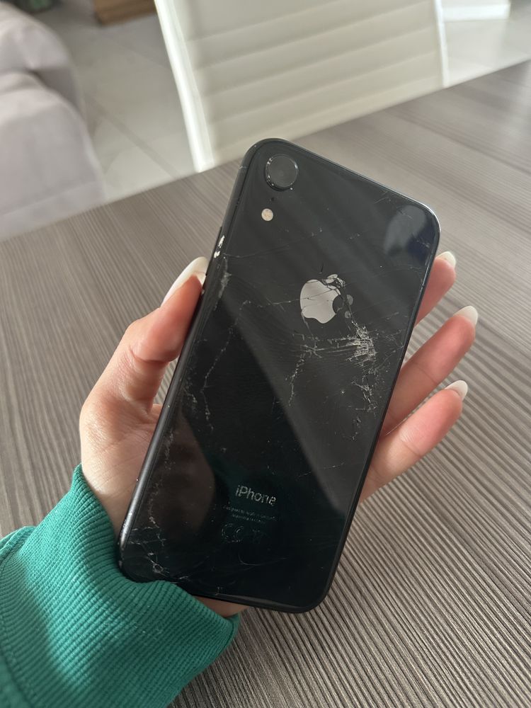 Iphone 8 uszkodzony