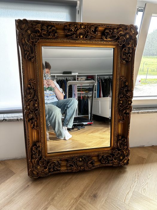 LUSTRO w stylowej ramie