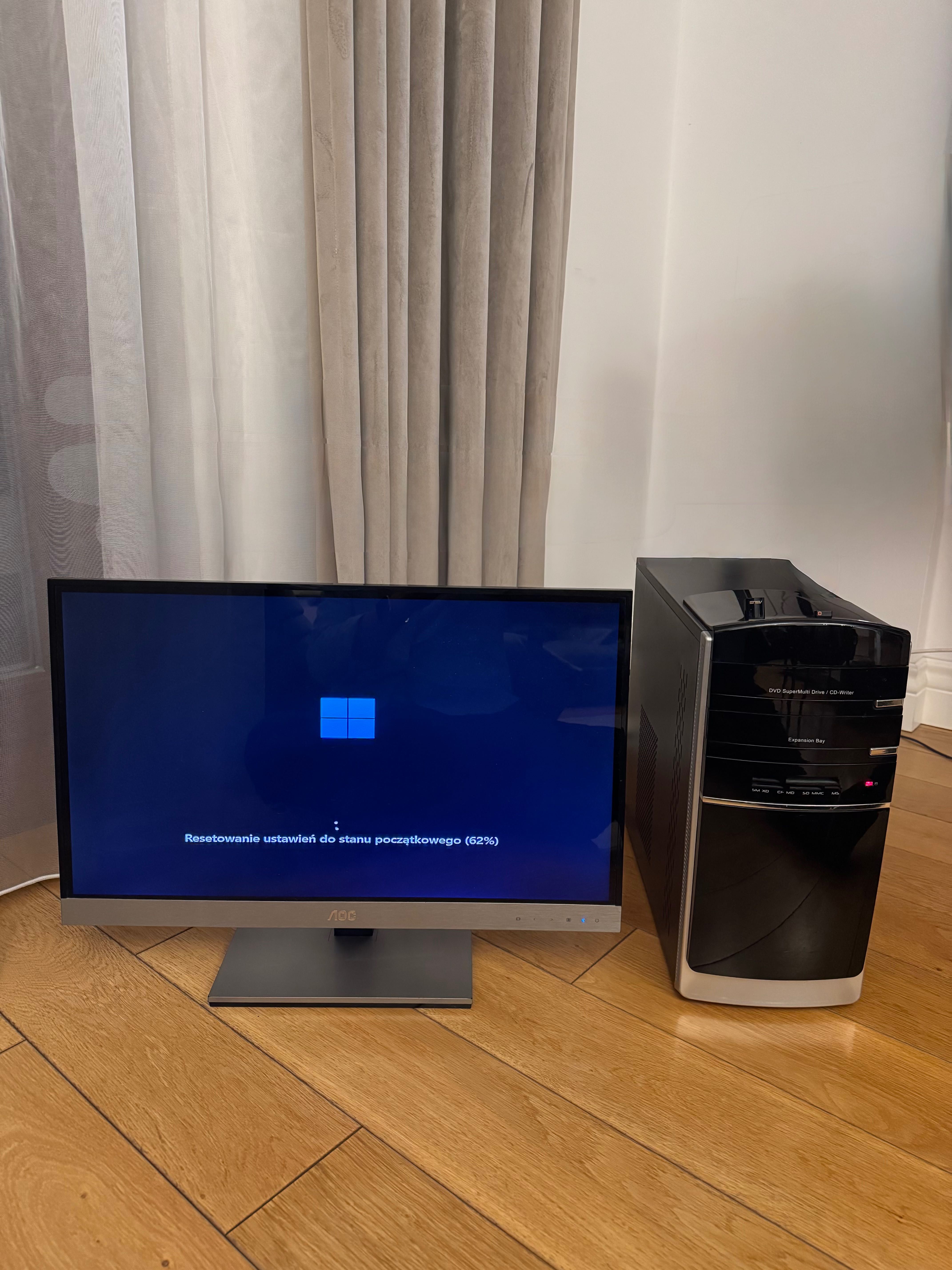 KOMPUTER INTEL XEON 3.3 GHZ 8 CPU/16 GB RAM/GeForce GTX 660 / win11