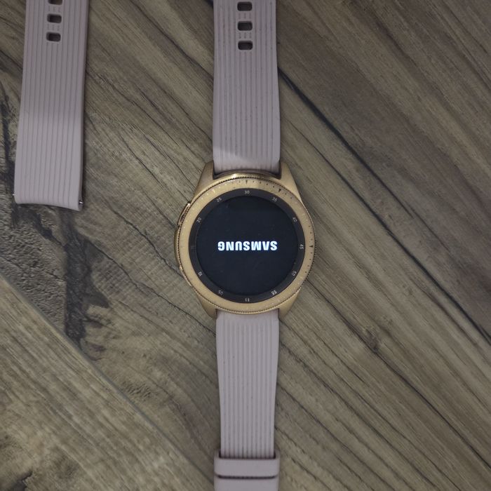 Samsung Galaxy watch Rose Gold