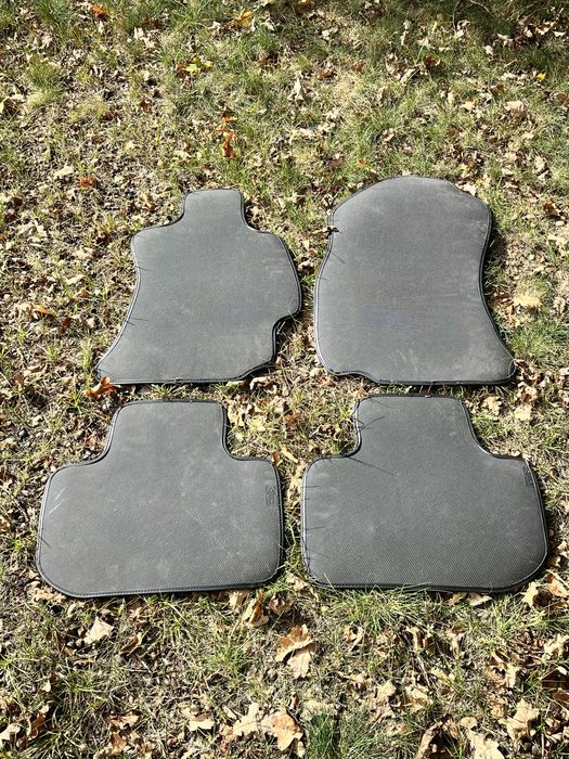 Nowe dywaniki welurowe subaru forester 4 generacji