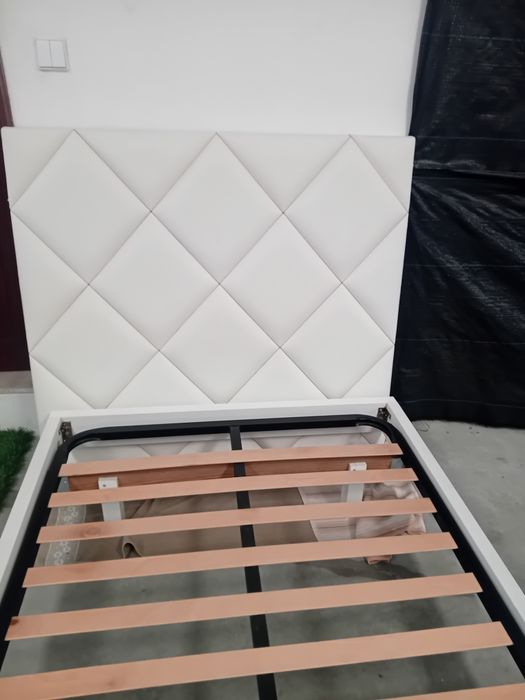 Cama individual  com algum uso