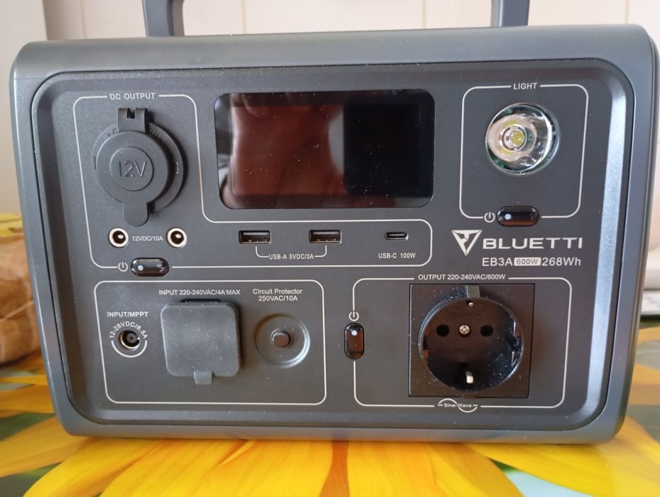 Зарядная станция Bluetti EB3A