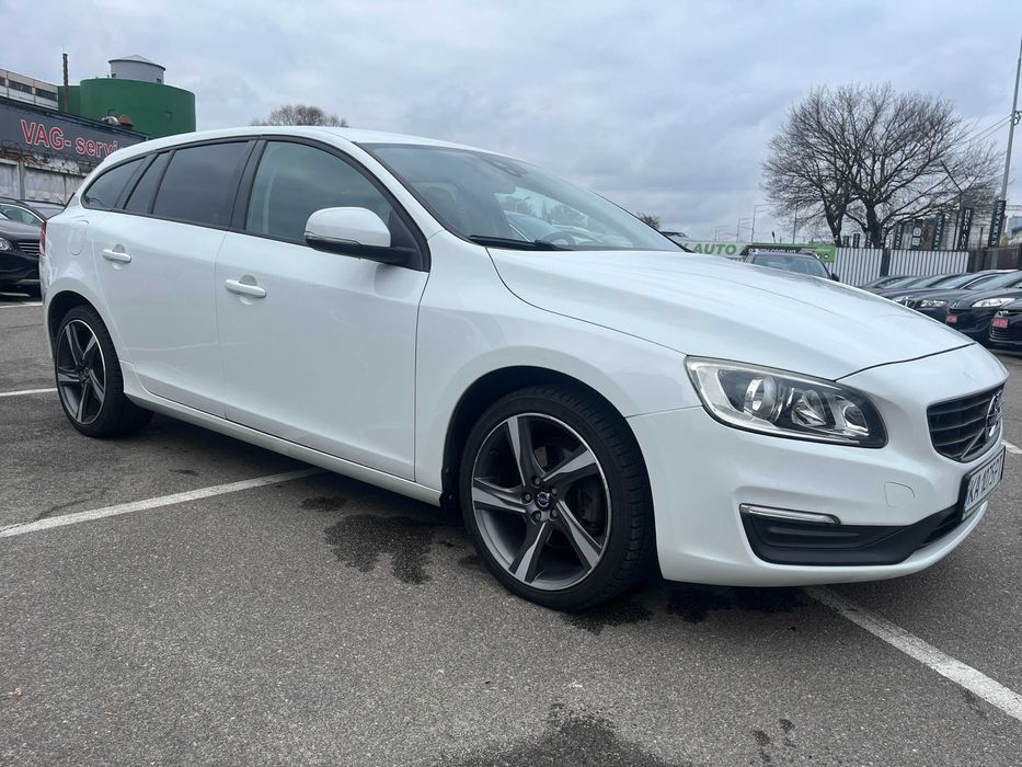 Volvo V60 (facelift) 2.0 дизель 2016 із Нідерландів
