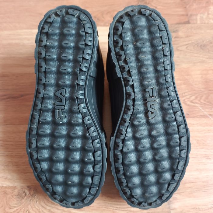 Оригінальні Fila р37.5 довжина устілки по факту  24см
ціна 699грн