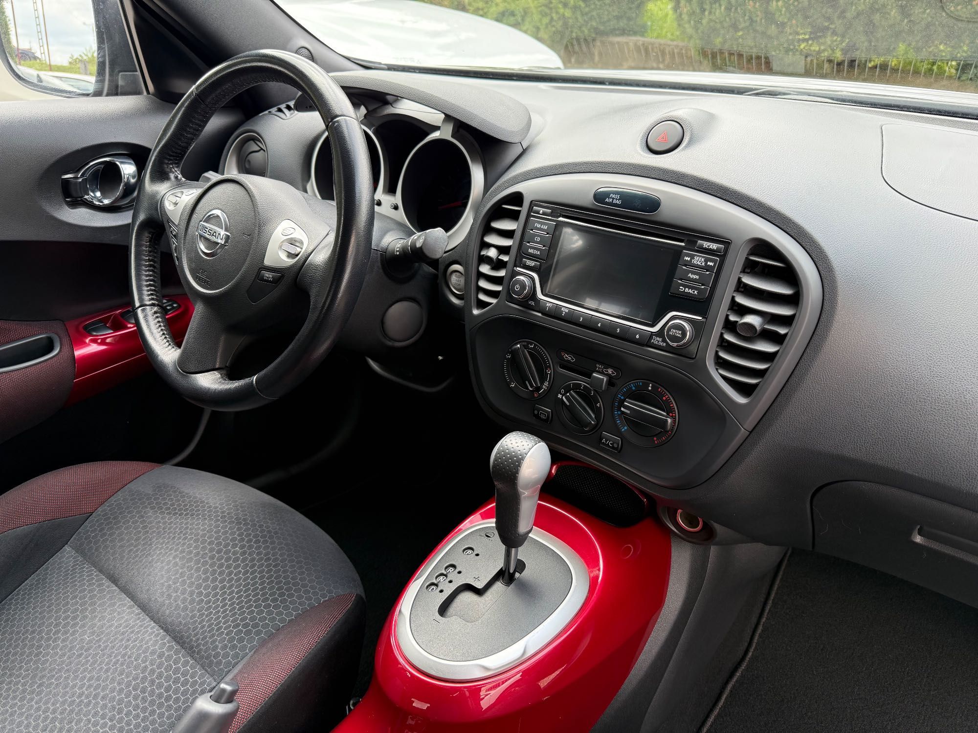 Nissan Juke 1.6 DIG-T 190KM 4x4 Nismo
