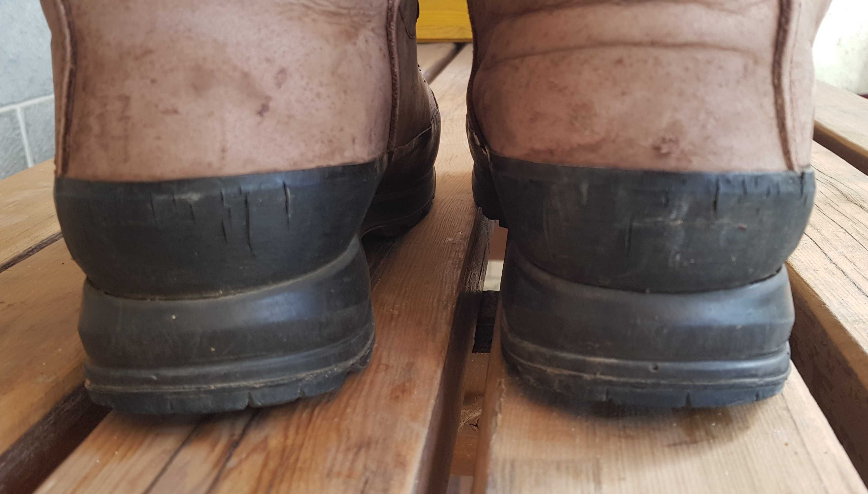Botas de montanha marca GARMONT