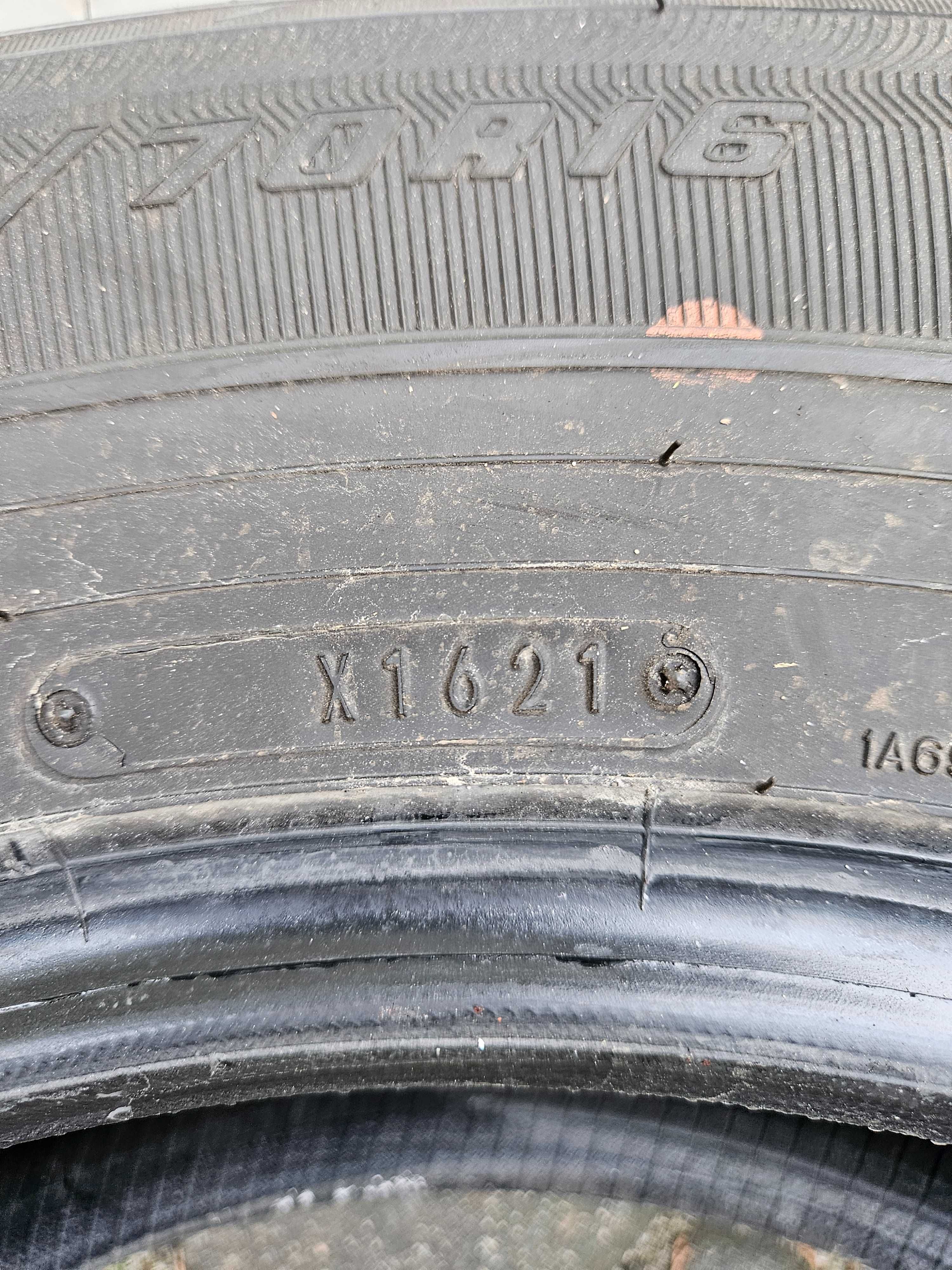 Goodyear EfficientGrip SUV 245/70/R16 stan bardzo dobry