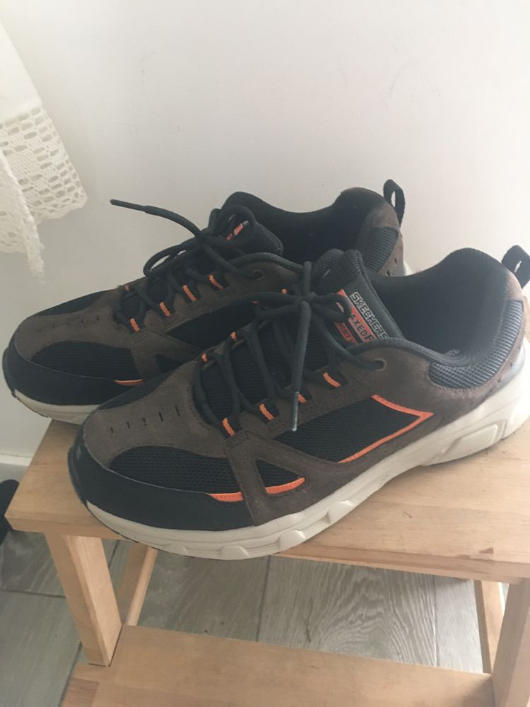 Ténis montanha Skechers Relaced Fit