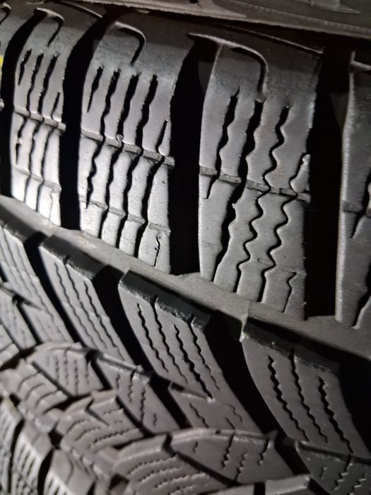 215/60 R17 Goodyaer ultra grip perfomance шини б/у зима КОМПЛЕКТ