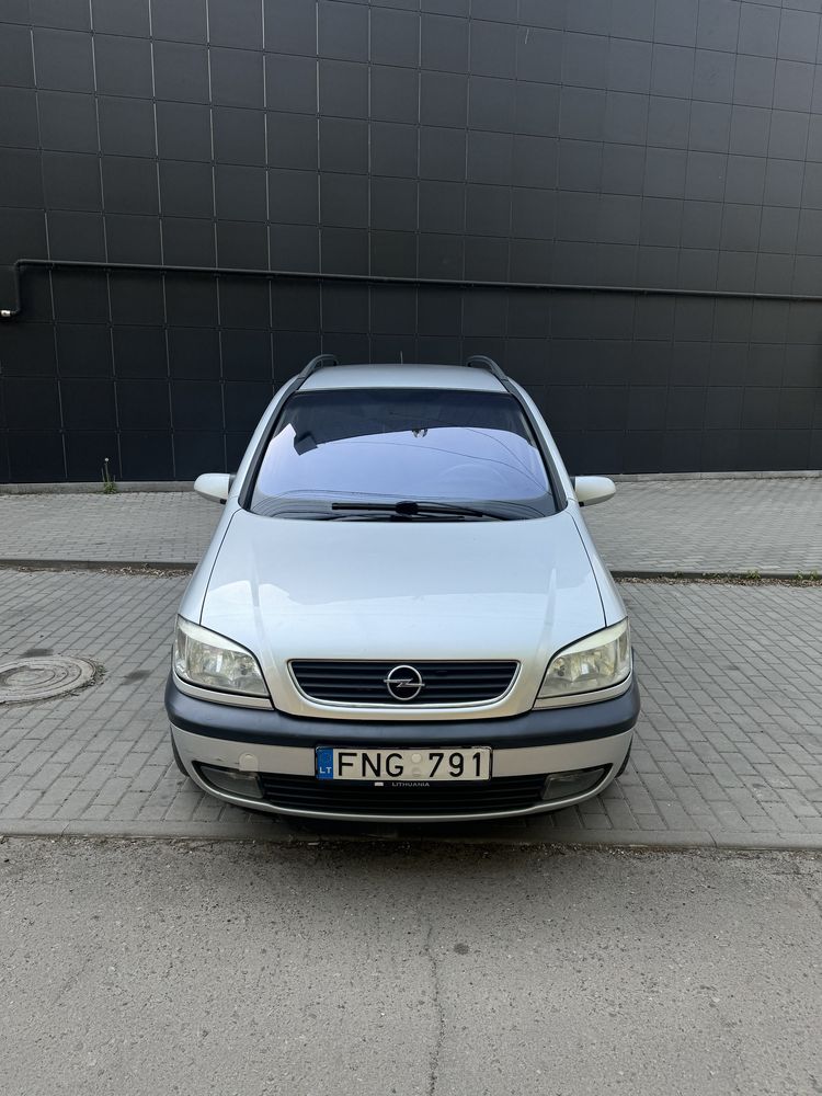 Opel Zafira 2,2d  7мест дизельный минивен рестайлинг