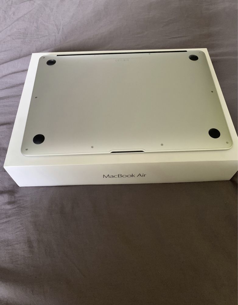 Apple Macbook Air 13 inch