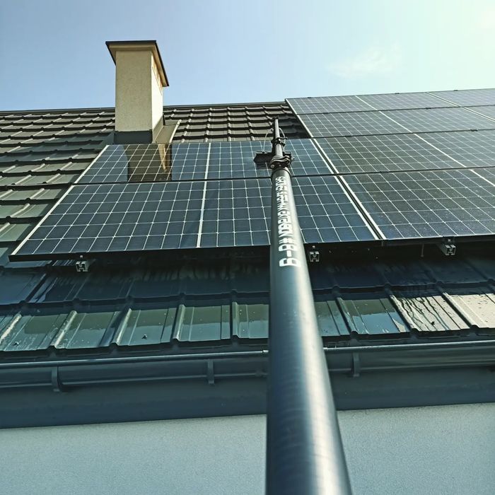 Mycie okien, przeszkleń, paneli fotowoltaicznych wodą demineralizowaną