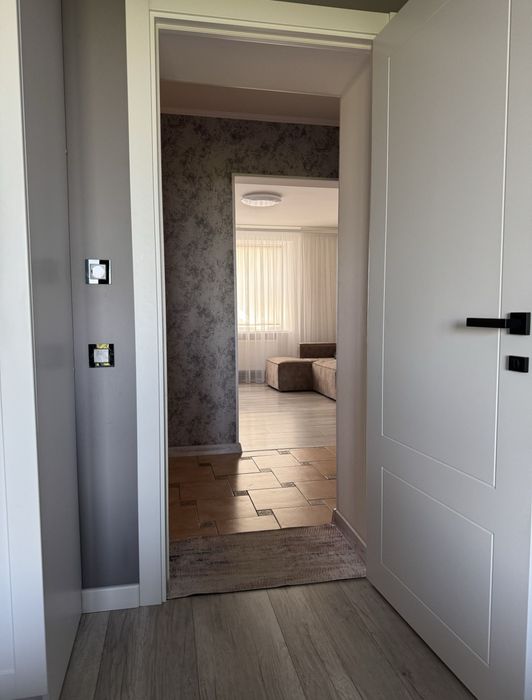 Терміновий Продаж  4 кімнатної квартири з ремонтом Миколаївка ФАНклуб