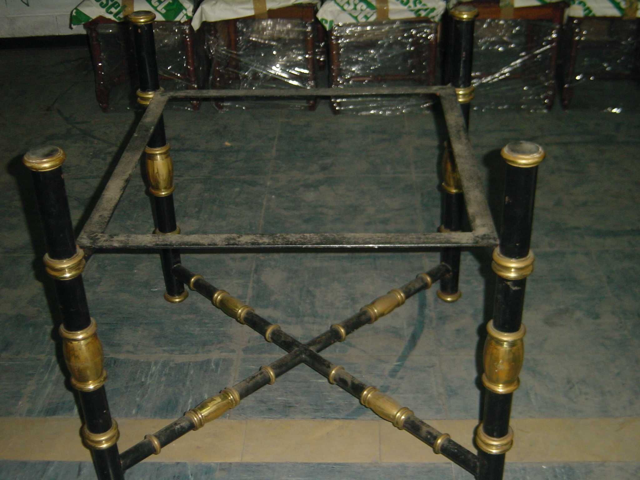 Estrutura em ferro para mesa multifunções