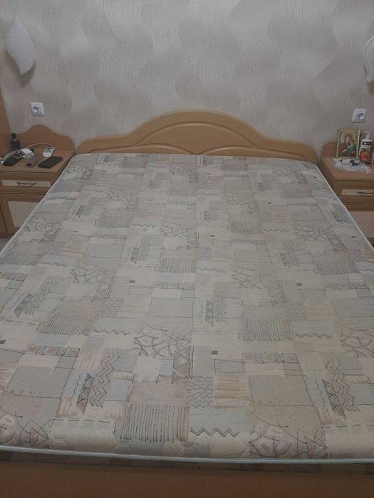 продам повний набір меблів для спальні по ціне одного матрасу