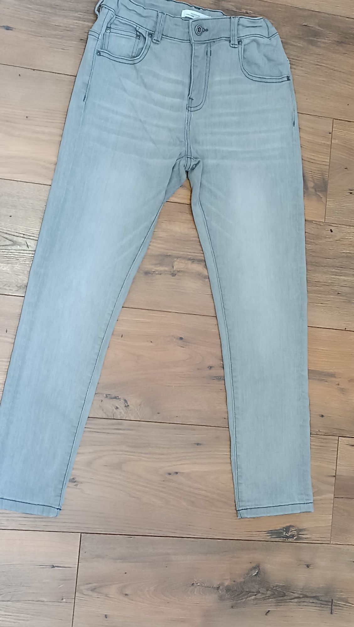 Reserved spodnie jeansowe chłopięce 152