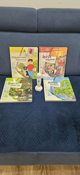 Zestaw Czytaj z Albikiem – mówiące pióro + 4 interaktywne książki