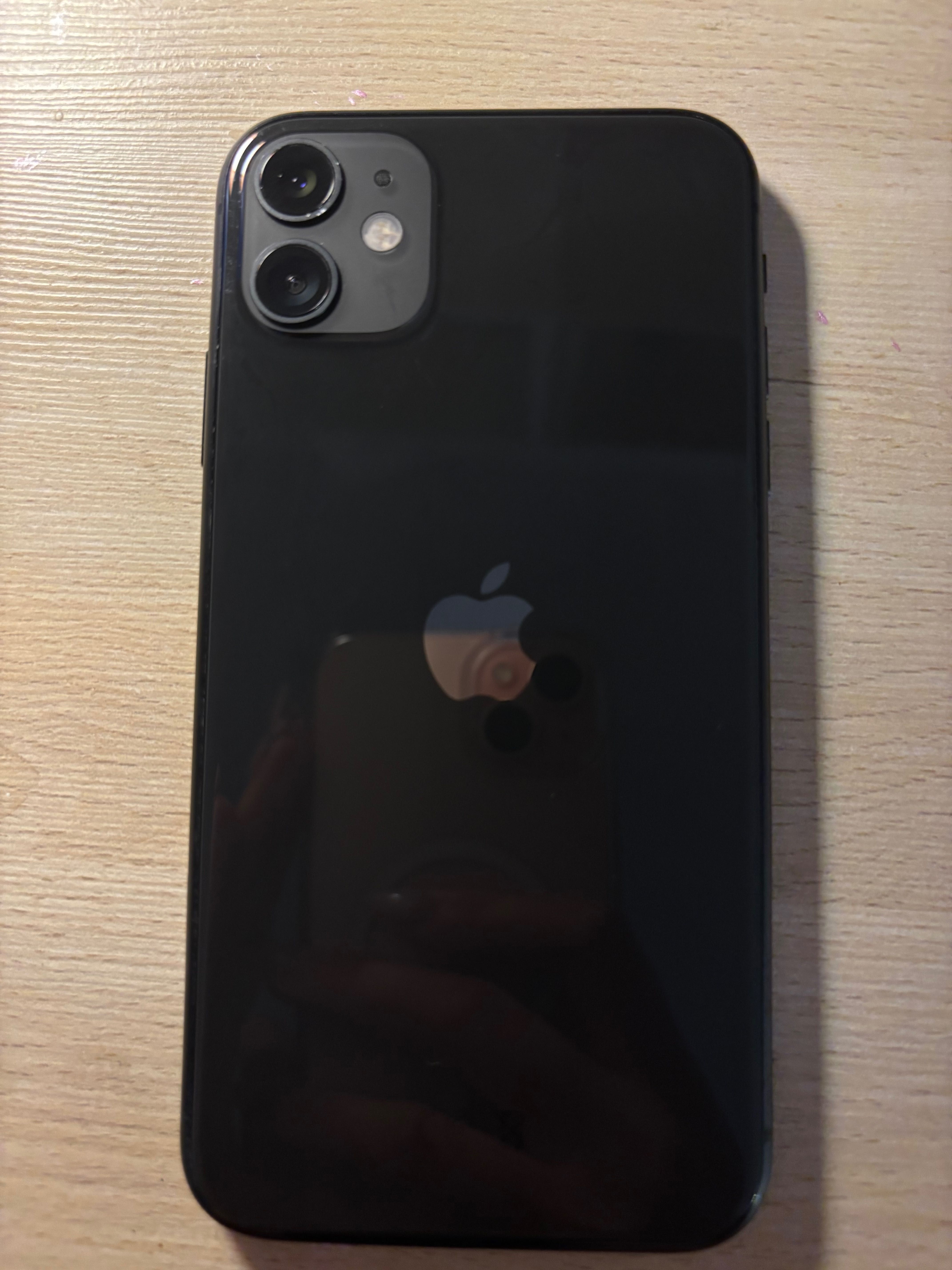 IPhone 11 czarny 64gb