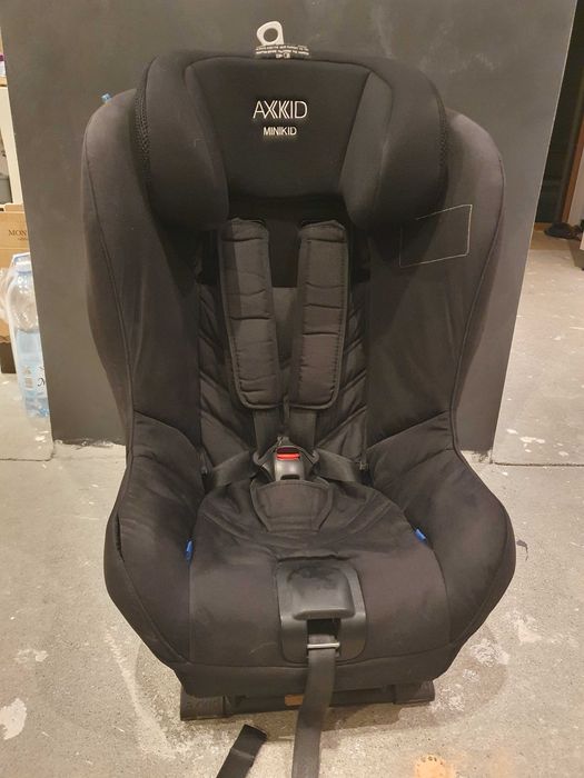 Fotelik dziecięcy do samochodu Axkid Minikid 2.0