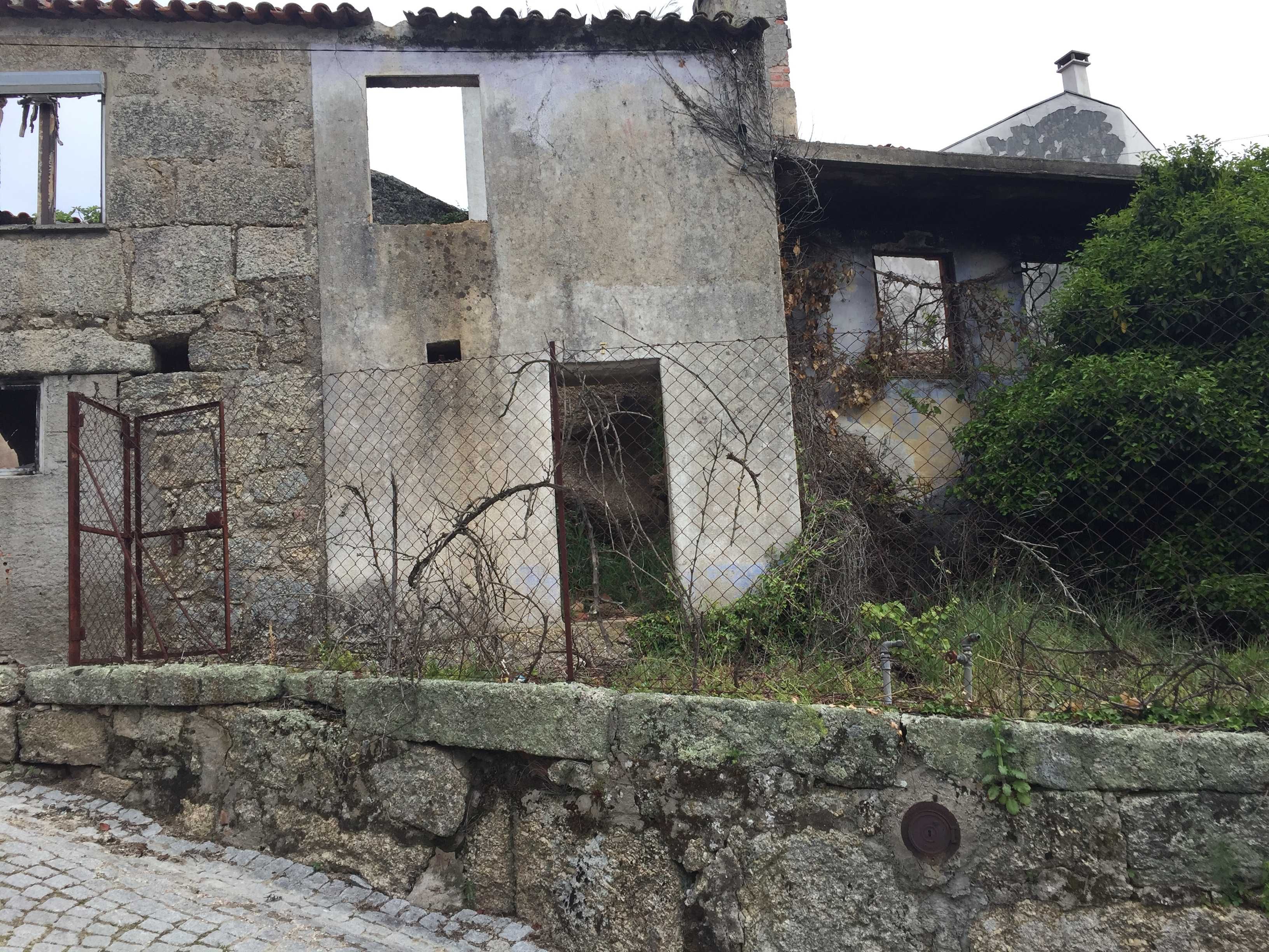 2 casas pedra granito - em restauro