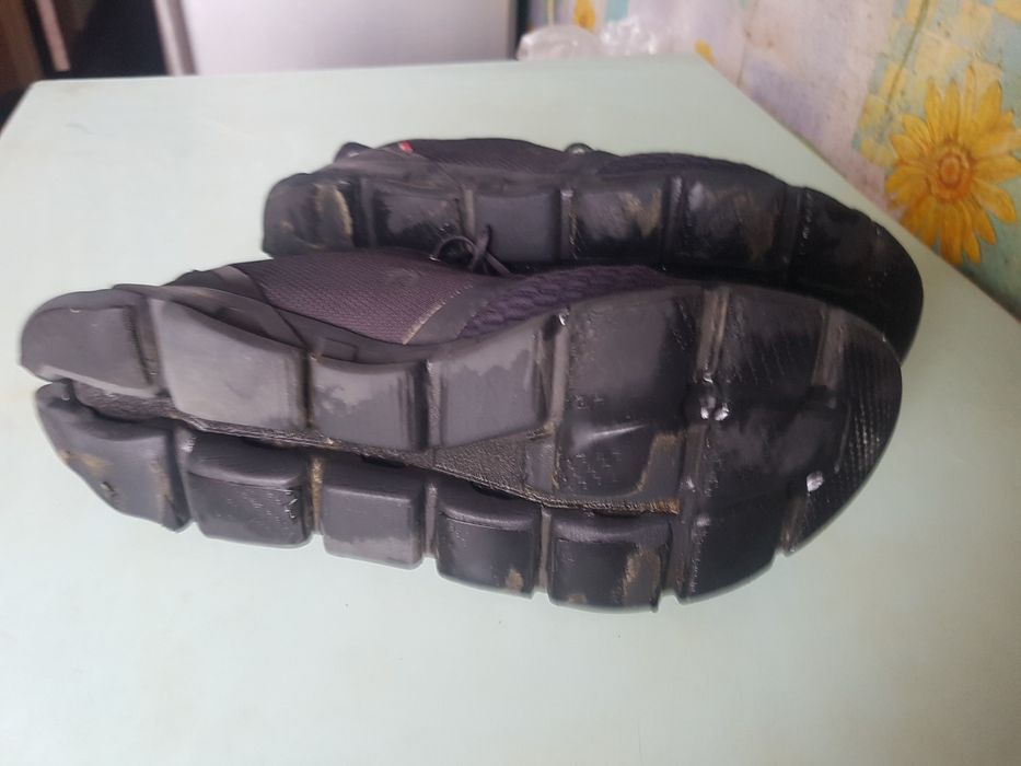 Кроссовки 46 р Швейцарской фирмы On