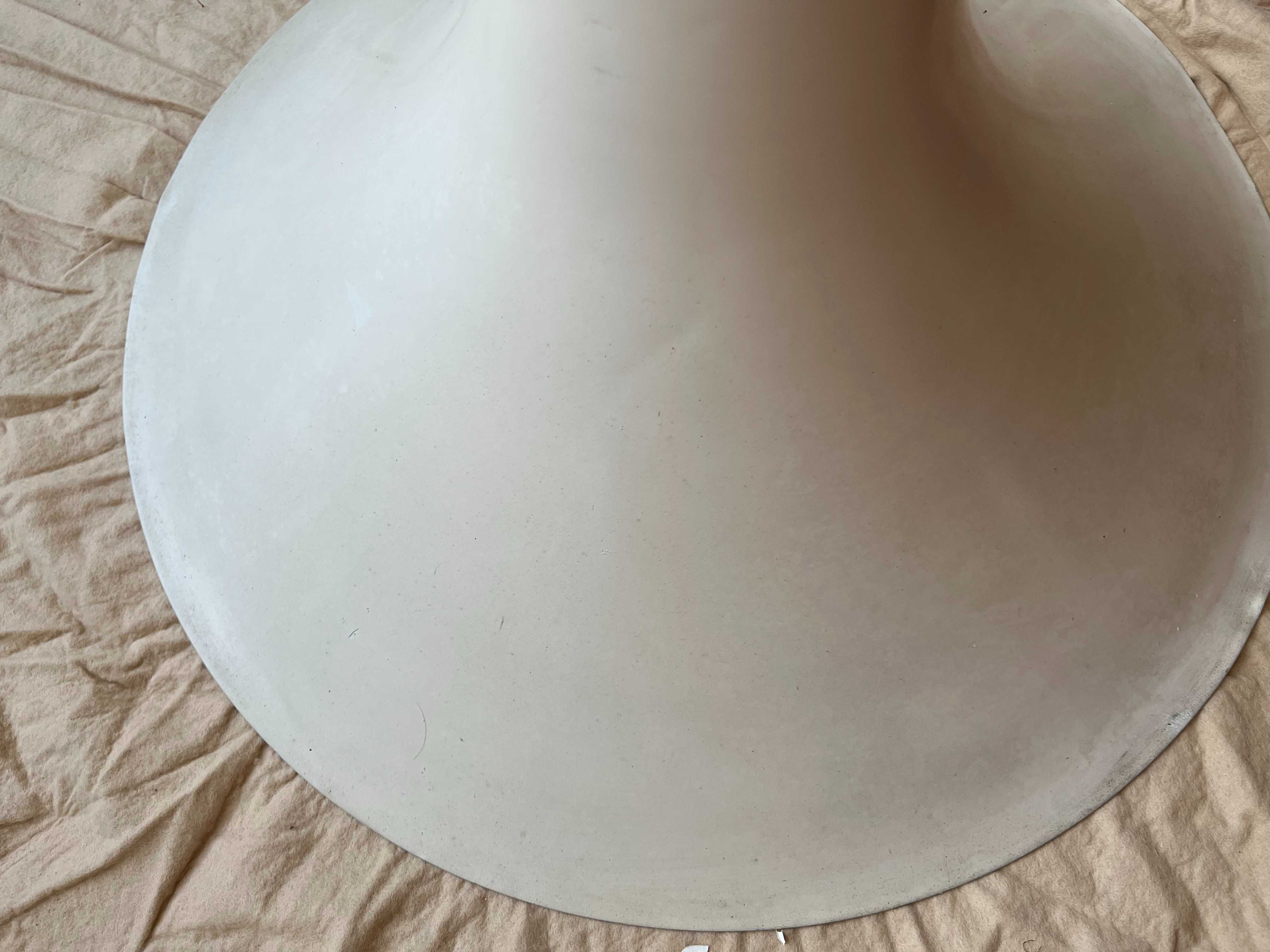 Candeeiro suspenso branco estilo “Fog & Morup”