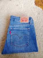 Niebieskie spodnie jeansowe Levi's