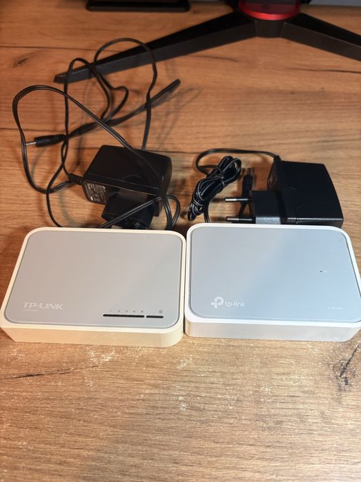 2x switch tp link SF1005D