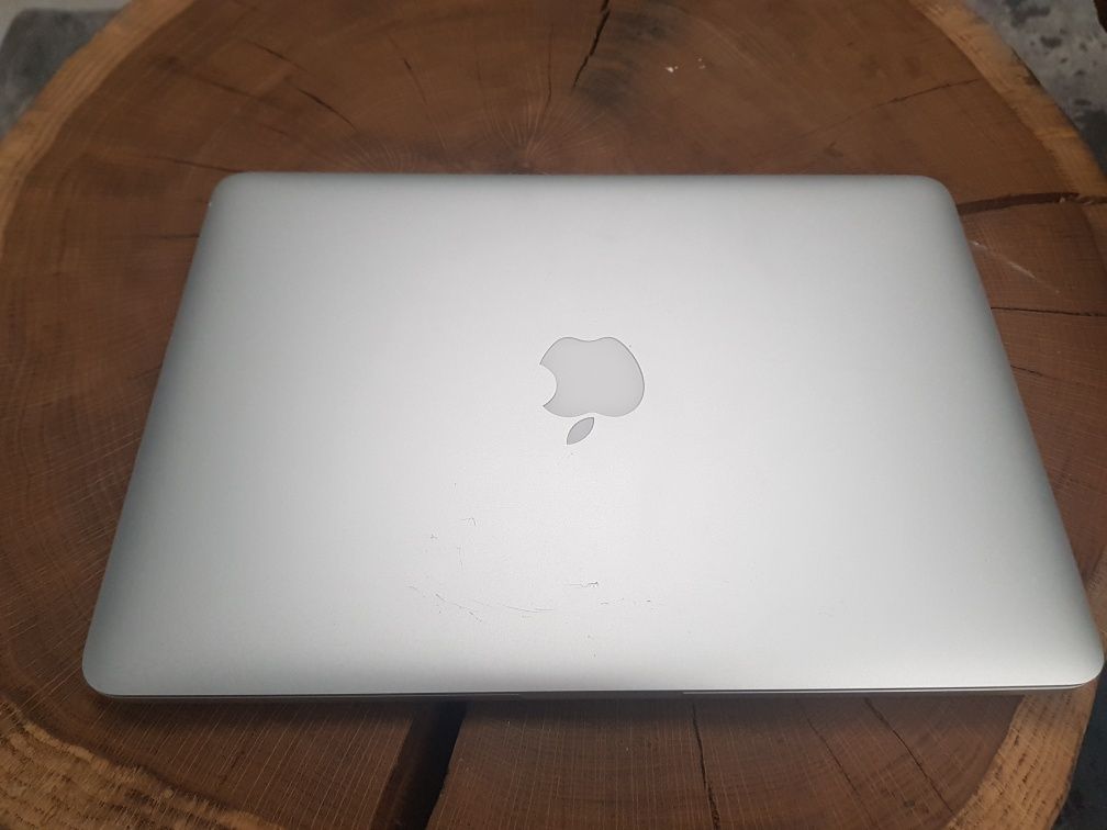 MacBook Pro (Retina, 13-inch,  Early 2015)