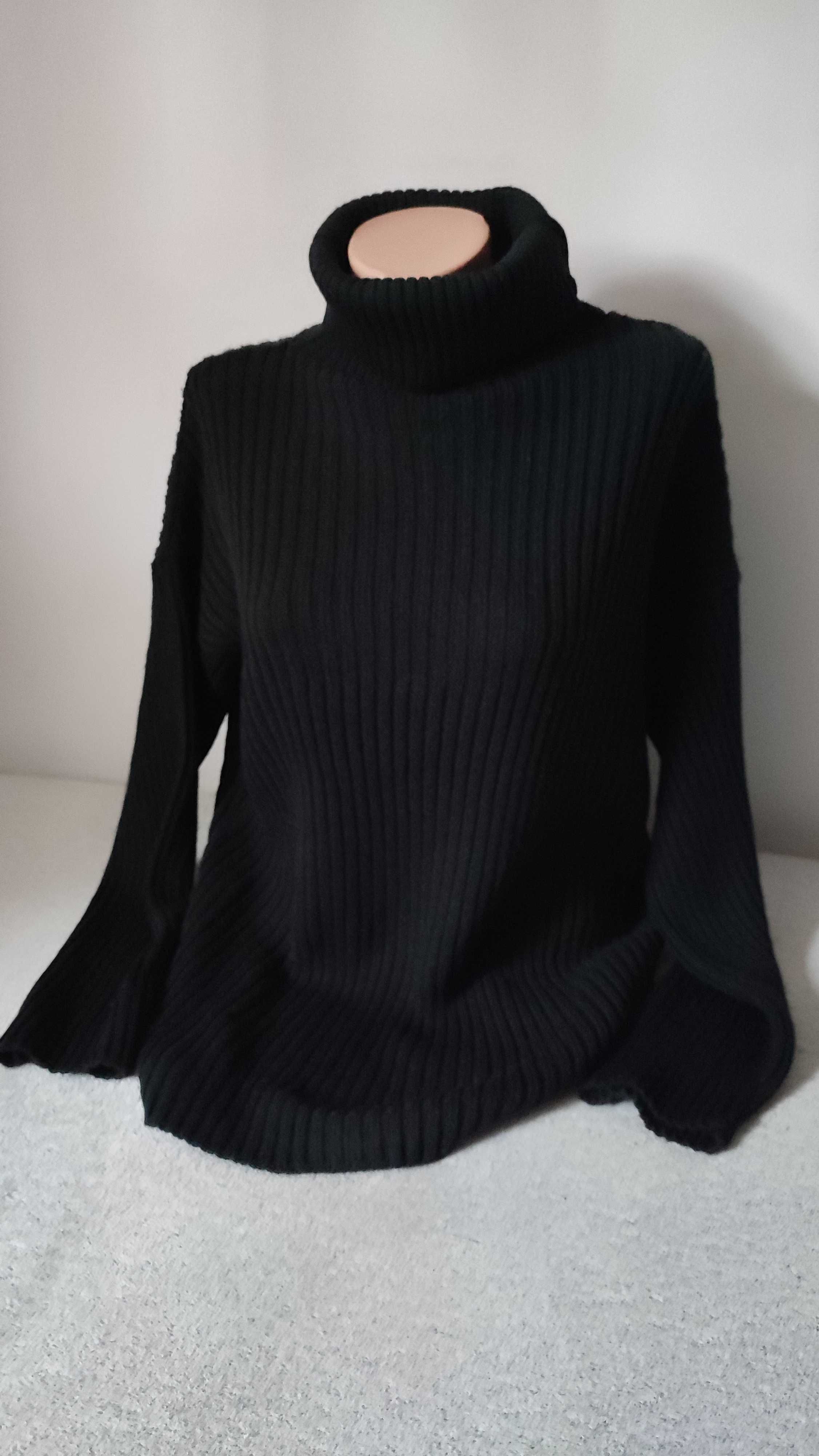 Sweter damski plus size z golfem czarny gruby prążek z długim rękawem