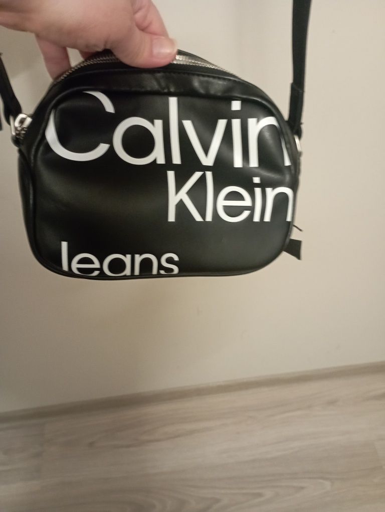 Nowa torebka Calvin Klein