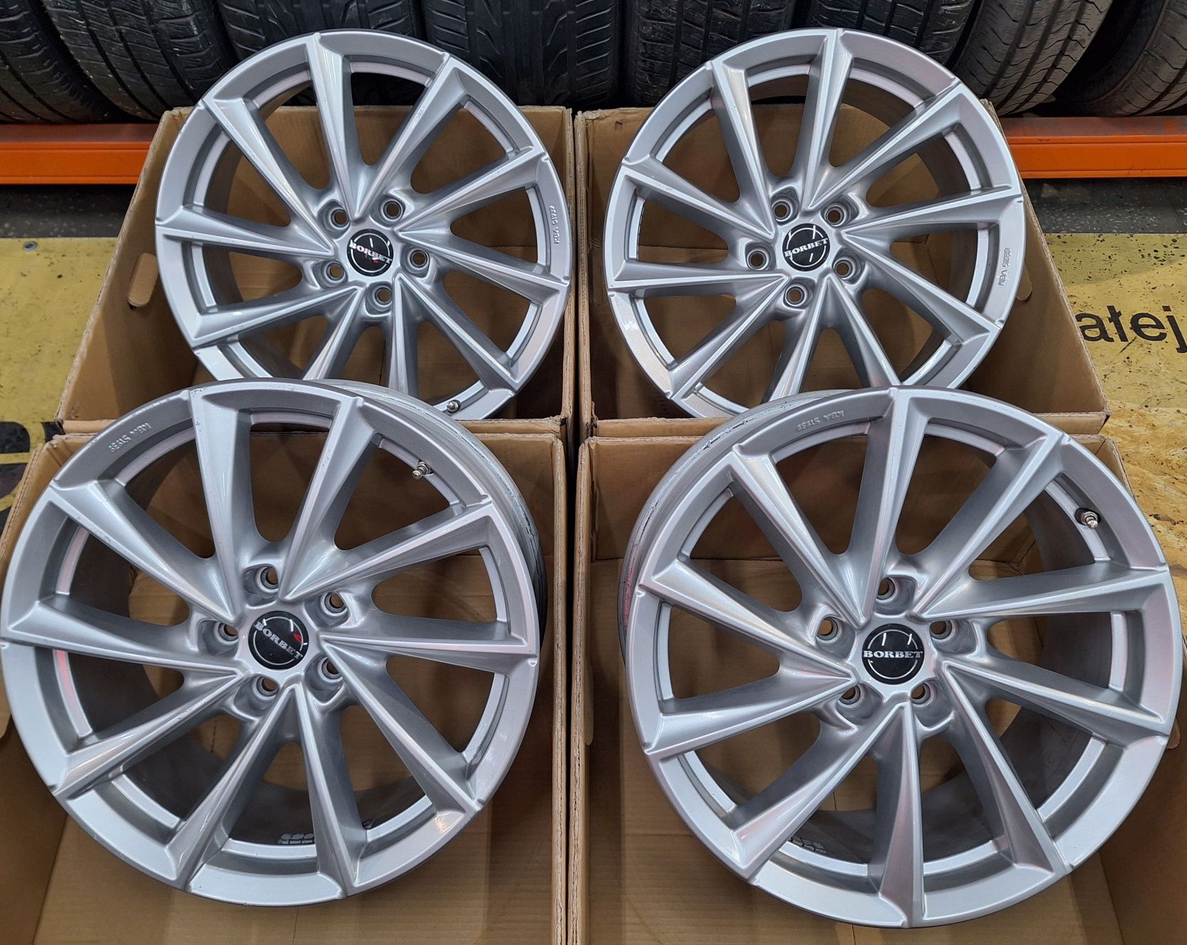 Felgi 5x112 8Jx18 Et.44 Audi A4 A6 Skoda VW