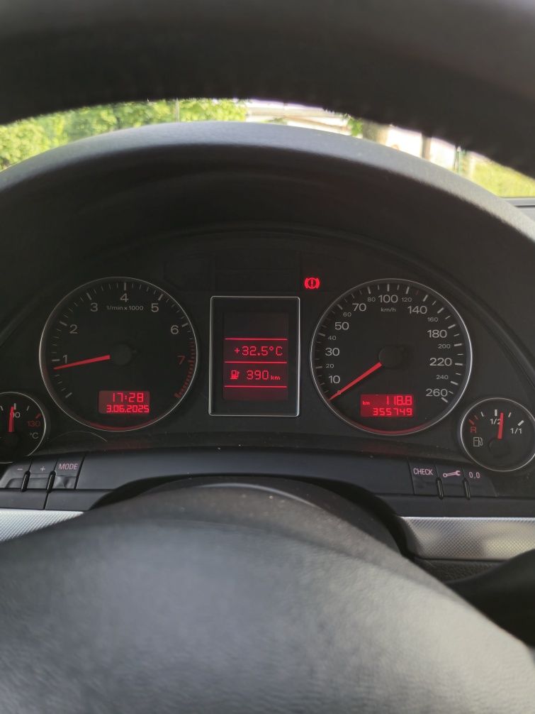 Audi A4B7 1.8T Avant sline