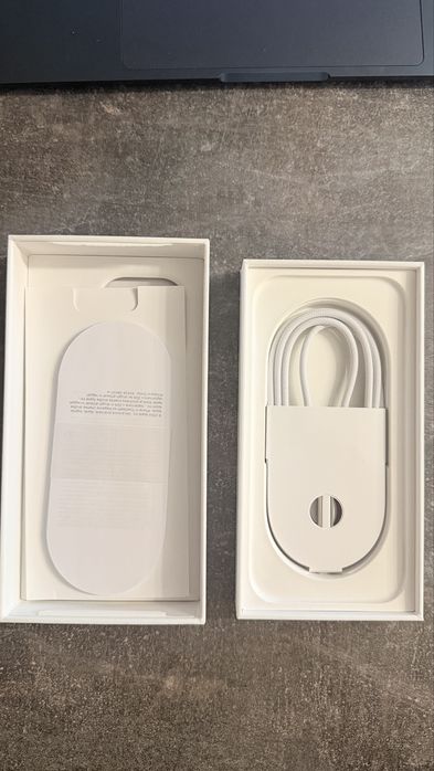 iPhone 16 Pro • 128 GB • Używany rok• Pełen zestaw • Rzeszów