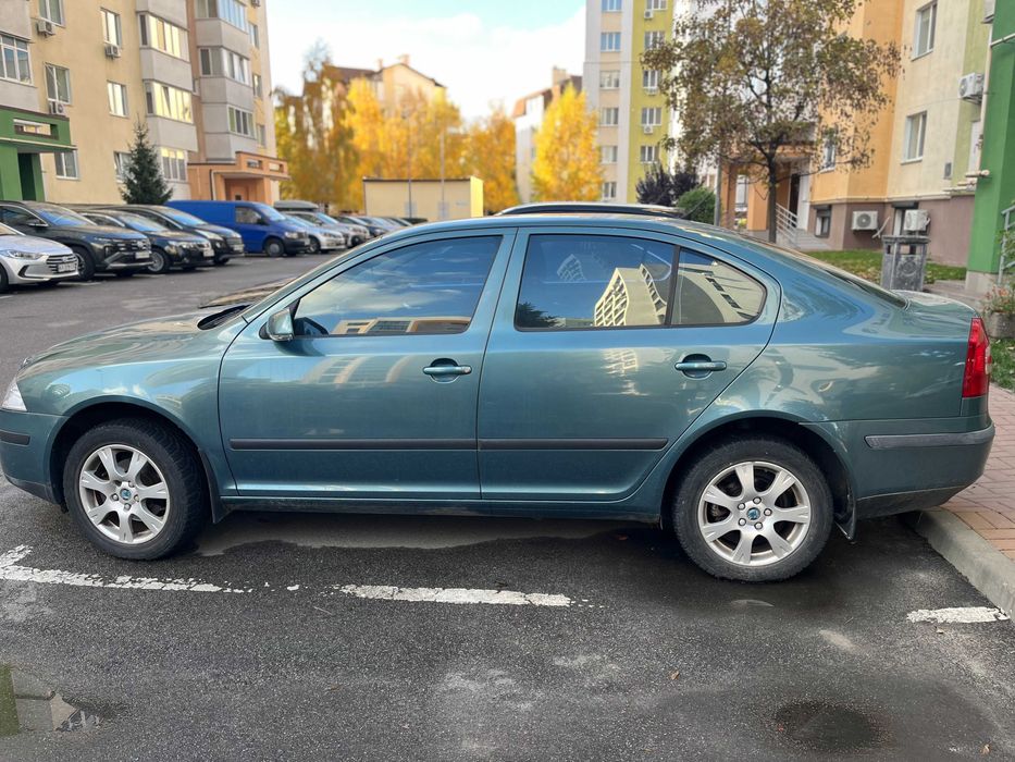 Продам автомобіль Шкода